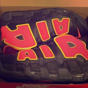 W Nike Air More Uptempo Size 12